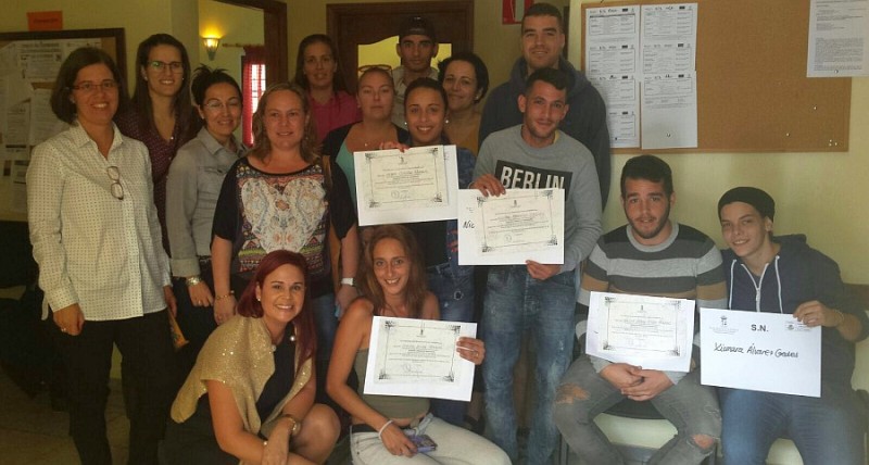 El Ayuntamiento mantiene activos  los cursos de inserci�n socio-laboral