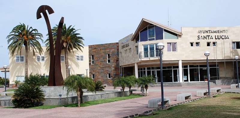 Santa Luc�a y Cabildo trabajan en un Plan de Choque contra la Pobreza