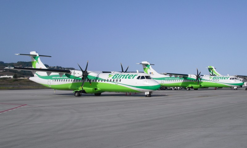 Oramas reclama a Fomento la �tarifa plana� para Canarias en los vuelos entre islas