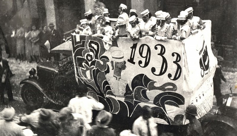 La ra�z del Carnaval se sit�a en los bailes de m�scaras de la Italia del XVI