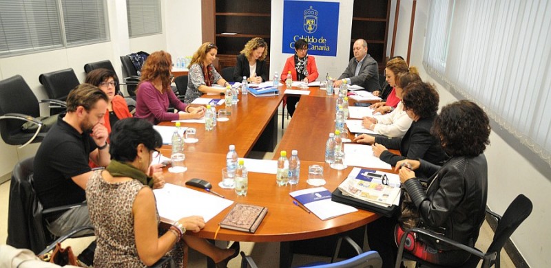 La comisi�n de Servicios Sociales de la Fecai aborda la nueva Ley de Servicios Sociales