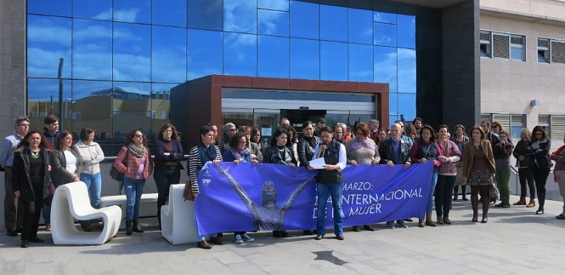 Santa Luc�a homenajea a las m�dicas del municipio