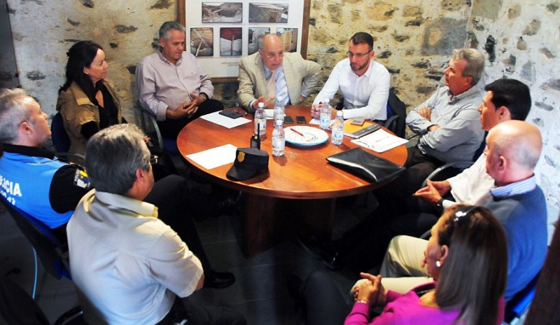 Ayuntamiento y Cabildo se coordinan para hacer inspecciones de Transporte