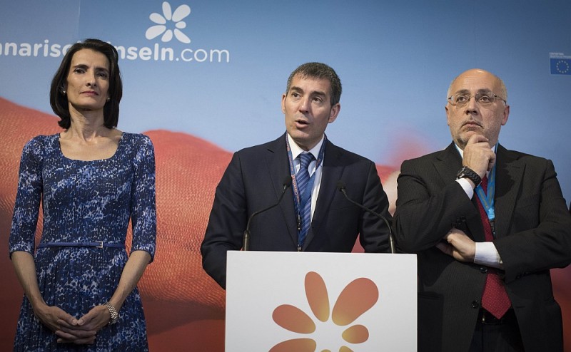 Fernando Clavijo inaugura el pabell�n de las Islas en Berl�n