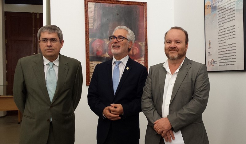 Una exposici�n recoge los �25 a�os del Campus  Universidad de Verano de Maspalomas�