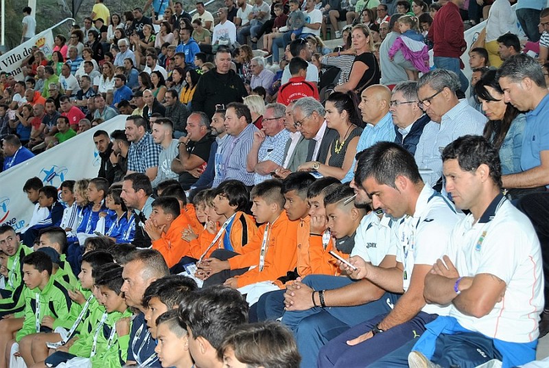 Maspalomas pone en marcha el IX Torneo de F�tbol Alev�n