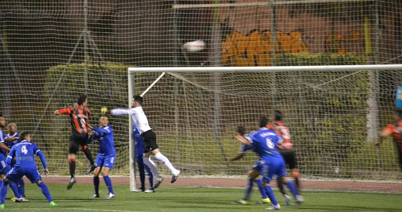 La U.D. San Fernando gana por 0-2 al Club de Futbol Uni�n Viera