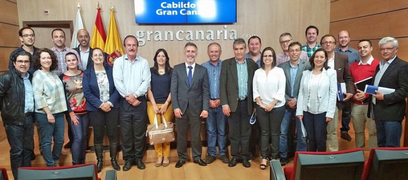 El Cabildo publica  las subvenciones para asfaltados municipales 