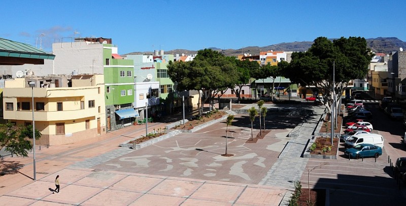 El Tablero engalana sus fachadas y balcones