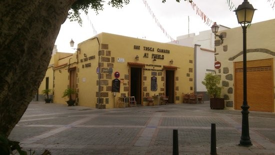 Alumnos de Hecansa proponen tapas y platos t�picos para celebrar el D�a de Canarias