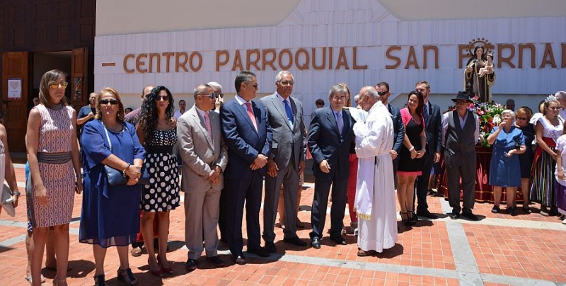 San Fernando cautiva a miles de personas  en sus fiestas    