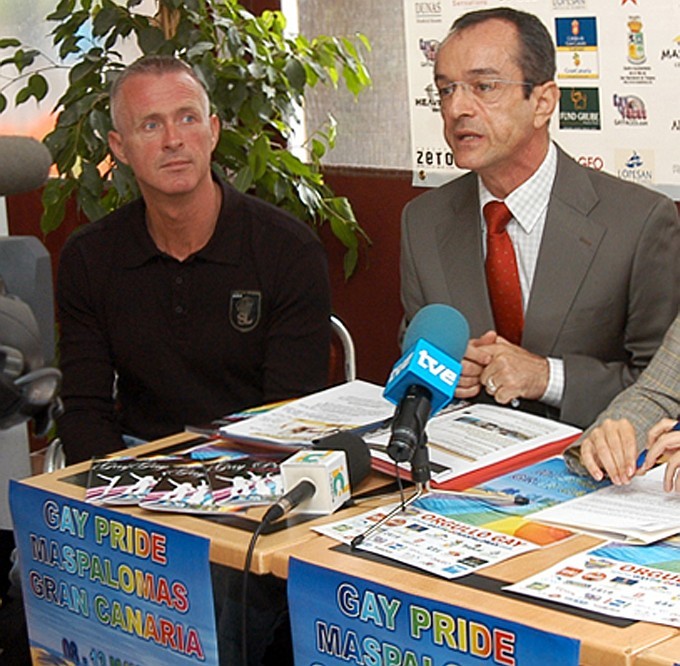 Maspalomas reconoce la lucha de  Dar�o Ja�n por la diversidad sexual