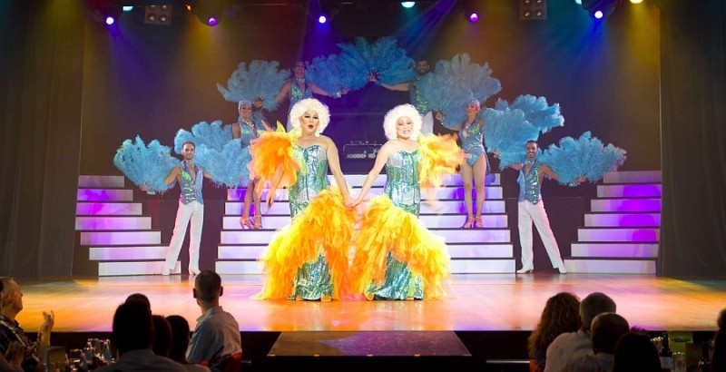 Tirajana promueve una noche  para los mayores