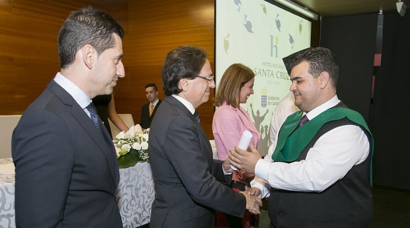 Hecansa grad�a a 100 alumnos en su modelo de formaci�n que extiende a los hoteles