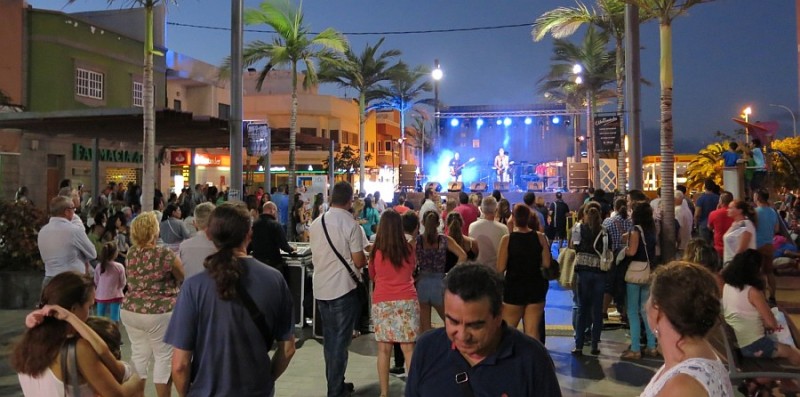 Santa Luc�a abre el verano con �Despl�yate�