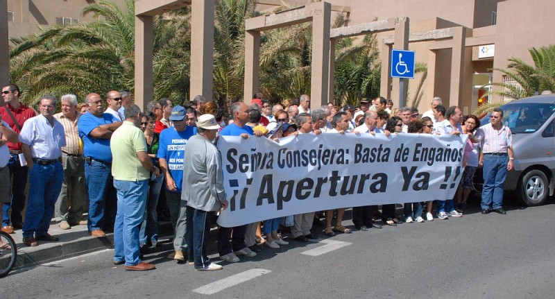 Vecindario se congratula por las obras del Centro de Salud �tras diez a�os de lucha vecinal�