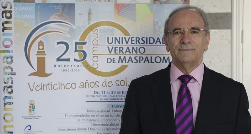 �ngel Lafuente invita  a experimentar el placer de hablar en  p�blico y a perder el miedo esc�nico