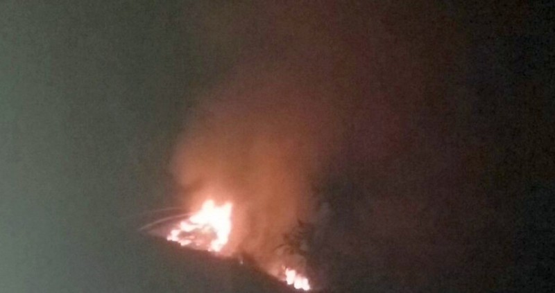 Sofocan un fuego nocturno que arrasa 1.425 metros en Tejeda