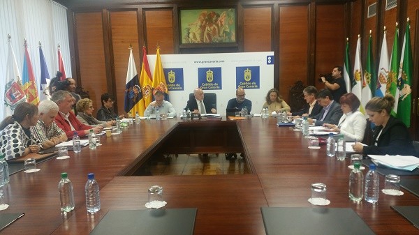 El Cabildo aumenta la financiaci�n para la dependencia en 1,4 millones