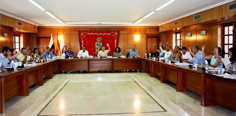 Desbloqueo al nuevo servicio de limpieza de playas y recogida de basuras