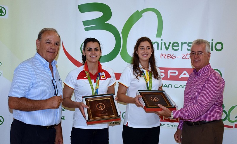 SPAR Gran Canaria recibe a Leonor Rodr�guez y Leticia Romero, medallistas ol�mpicas