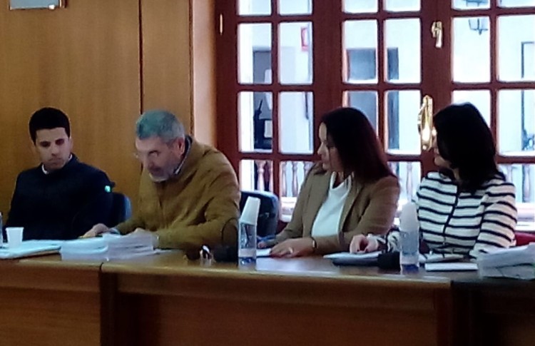 NC suspende el primer a�o de gobierno municipal del  PP/AV- Unidos por Gran Canaria.