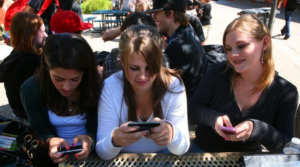 Phubbing, �adicci�n o mala educaci�n?