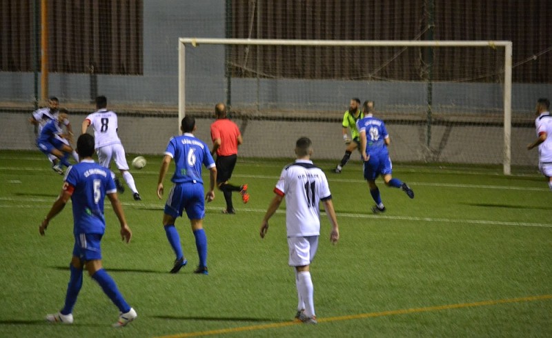 El San Fernando remonta un 0-2 ante el Telde 