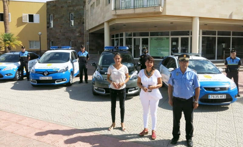 Santa Lucia refuerza el parque m�vil de la Polic�a Local
