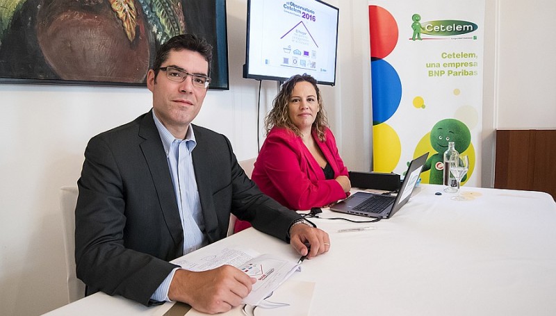 Los canarios renuevan su hogar al salir de la crisis