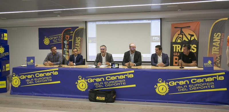 La TransGranCanaria Bike sit�a la meta en la Playa de Arinaga