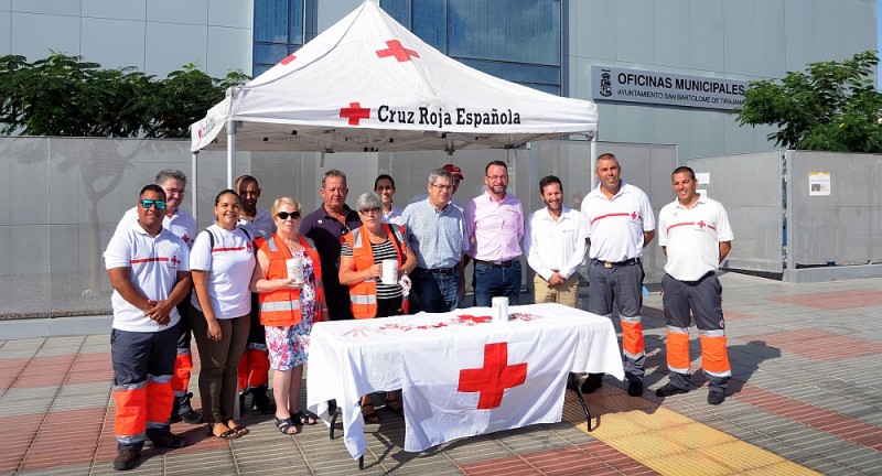 Tirajana se vuelca con la Cruz Roja en el d�a de la �banderita�    