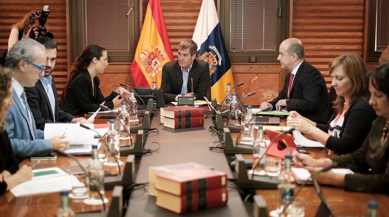 El Gobierno aprueba los fondos a empresas y sindicatos para orientaci�n laboral   