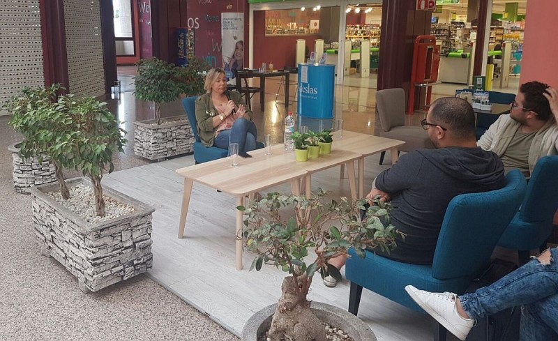 �Los canarios somos conformistas a la hora de vestir�