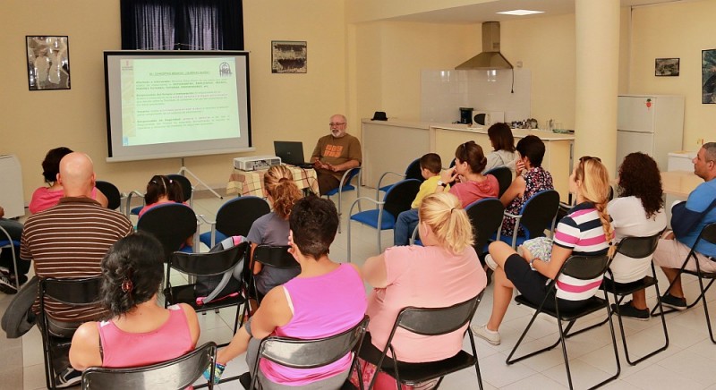 Unas 140 personas disfrutan del II Encuentro de AMPAs en Veneguera 