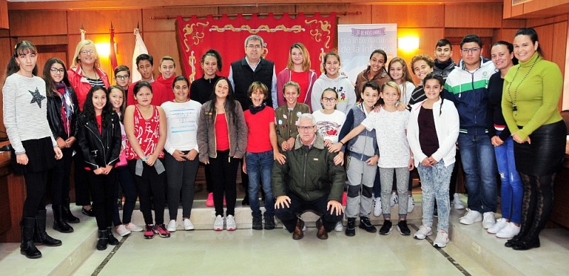 El Pleno infantil celebrado en Tunte pide solidaridad