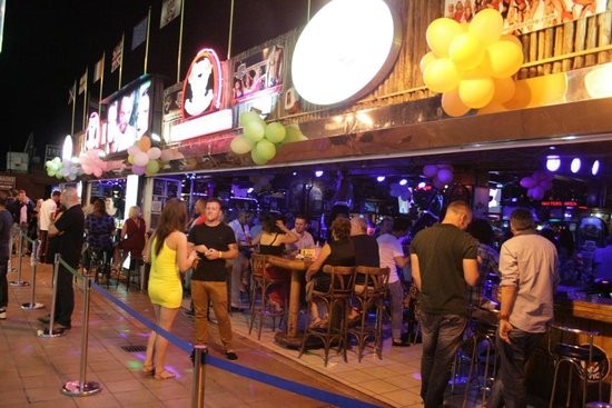 FECAO  denuncia la subida de impuestos en el alcohol y bebidas azucaradas 