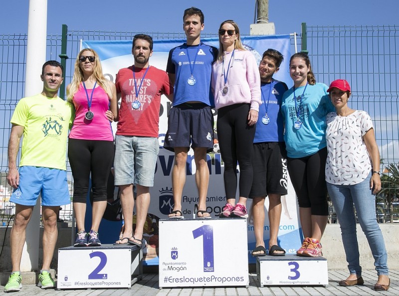 Ux�o Abu�n y Ver�nica Navarro ganan la III Traves�a a Nado Arguinegu�n-Palavaca 