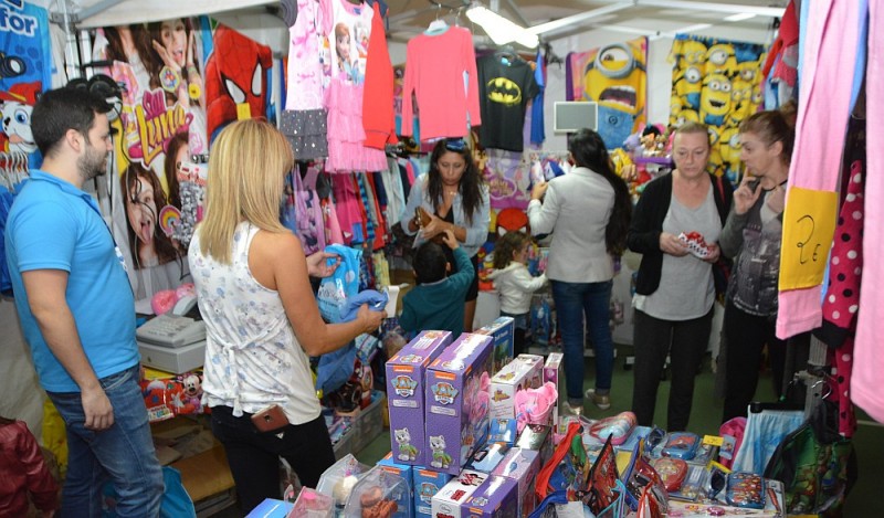 Maspalomas invita a disfrutar con solidaridad de su primer Mercadillo de Navidad 