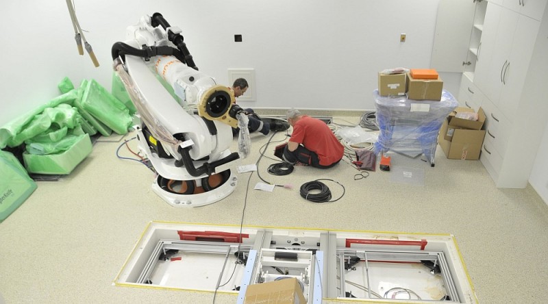 El Hospital Universitario Dr. Negr�n comienza la instalaci�n del nuevo acelerador 