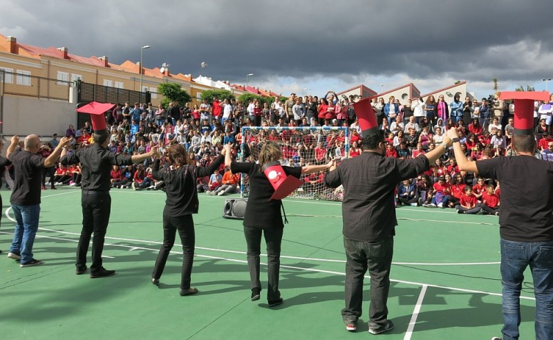 El alumnado del IES Doctoral celebra el primer Concierto Solidario