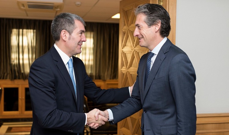 Canarias negocia con el Estado el nuevo convenio de Carreteras