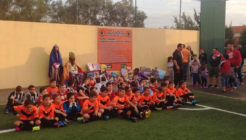 Ag�imes continua con su Navidad Solidaria con la campa�a �Regala ilusi�n�