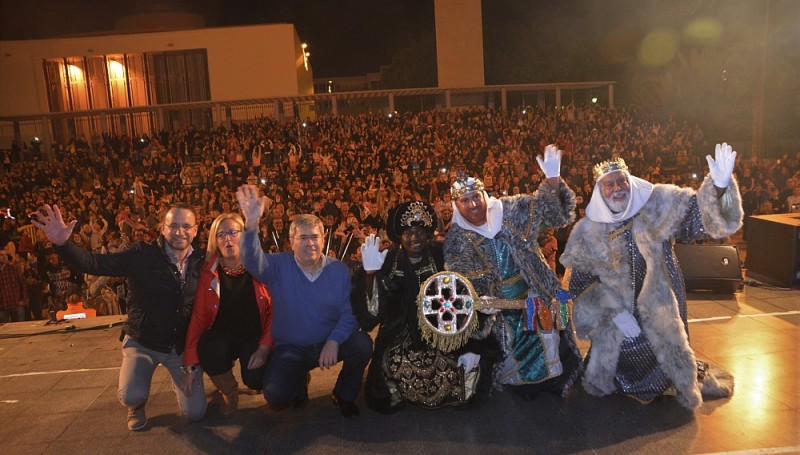 Los Reyes Magos impregna de ilusi�n las calles de Maspalomas 
