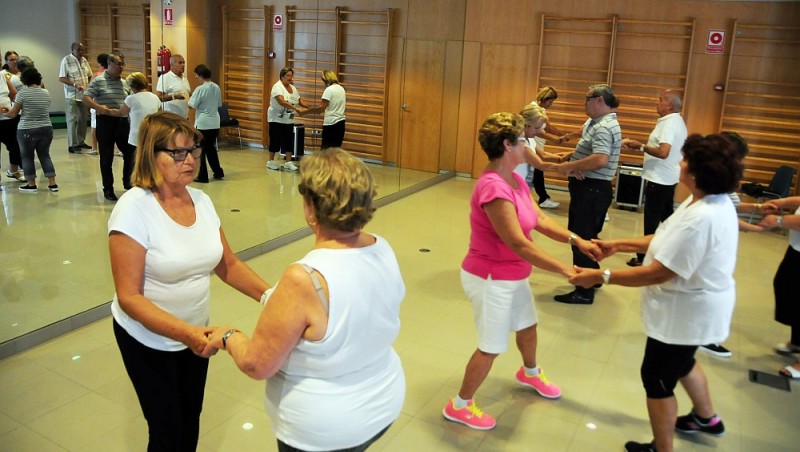 Maspalomas oferta actividades de ocio en los centros de mayores