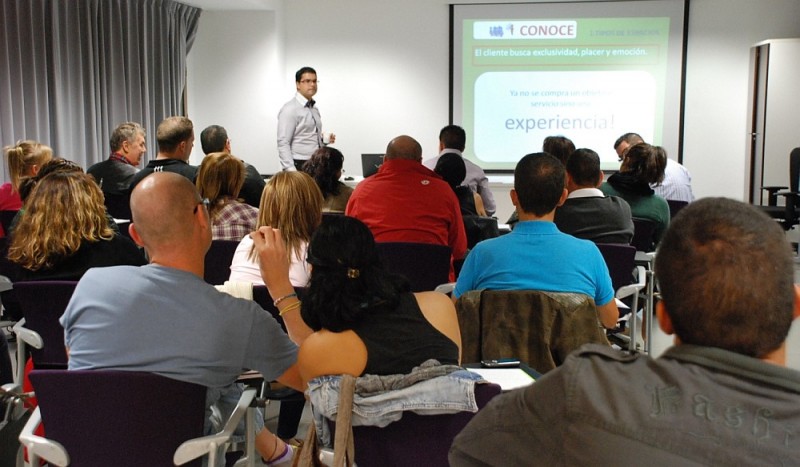 Santa Luc�a Emprende presenta su nuevo plan de formaci�n 