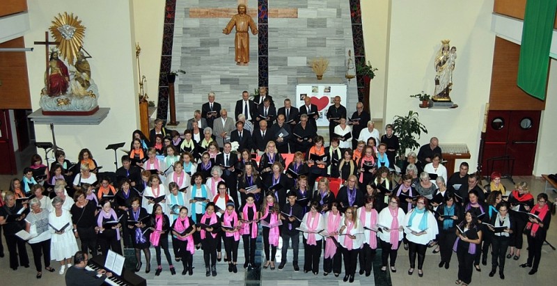 La Iglesia de El Tablero acoge  el IV Encuentro de Corales 