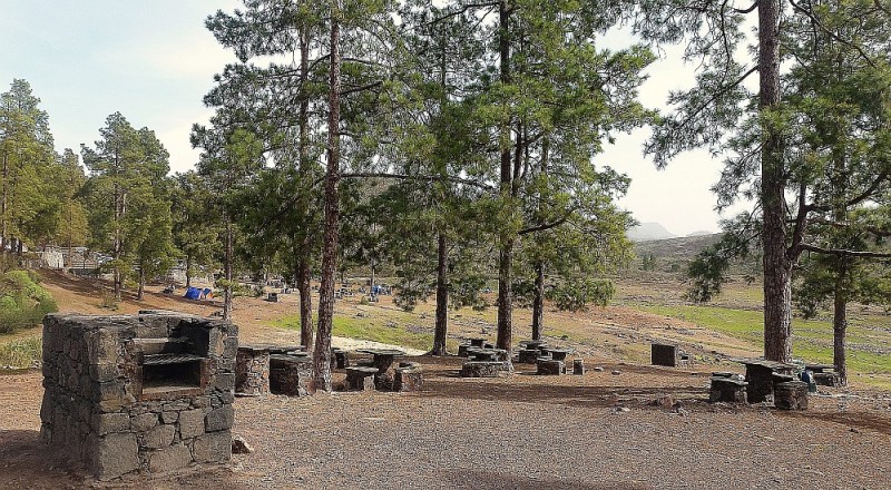 El Cabildo mantiene el cierre de las zonas de acampadas, recreativas y albergues por mal tiempo