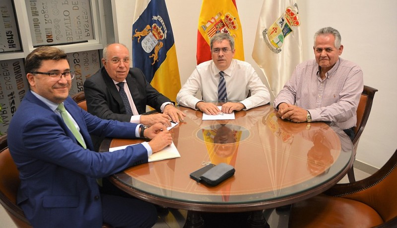 Maspalomas avanza en la creaci�n del Servicio Municipal  de Transporte P�blico