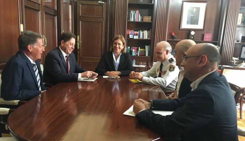 Mercedes Rold�s y la FEHT abordan las reclamaciones fraudulentas de turistas por intoxicaci�n